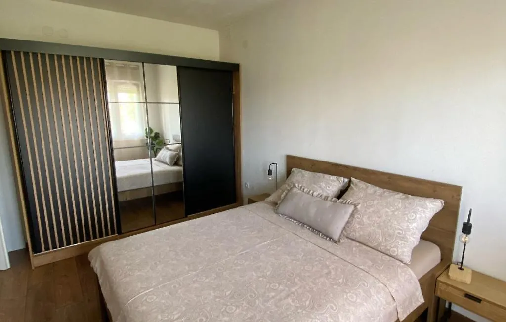Apartment Jozephine 2 By Villas Guide Pula Kroatien